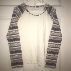 Aeropostale long sleeve tee